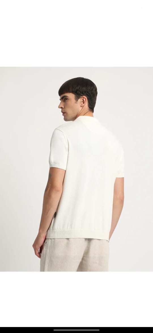 Lynox Minimalist White Polo Shirt with Zip
